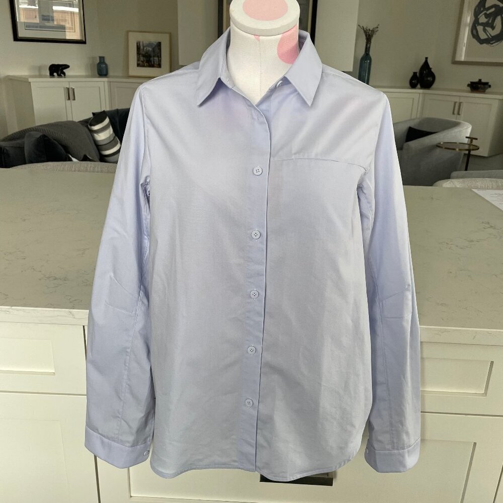 Lululemon Full Day Ahead Button Down LS Relaxed Fit Shirt Serene Blue Sz 6